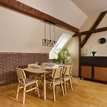 Marx - Charmantes Im Stadtzentrum Von - Bis 6 Gaeste, 2 Schlafzimmer, Wlan & Waschmaschine Appartement