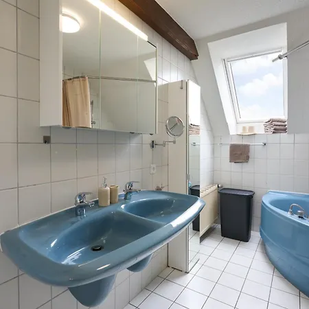 Marx - Charmantes Apartment Im Stadtzentrum Von Trier - Bis 6 Gaeste, 2 Schlafzimmer, Wlan & Waschmaschine * Трир