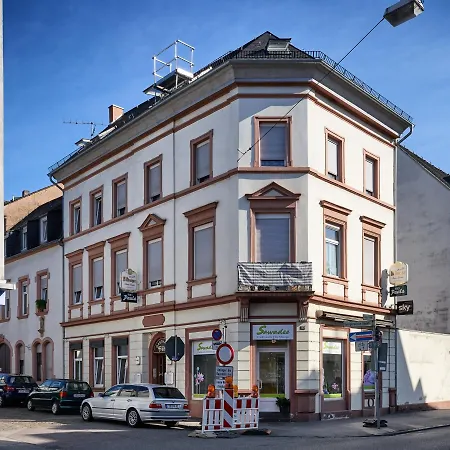 Apartmán Marx - Charmantes Im Stadtzentrum Von - Bis 6 Gaeste, 2 Schlafzimmer, Wlan & Waschmaschine *